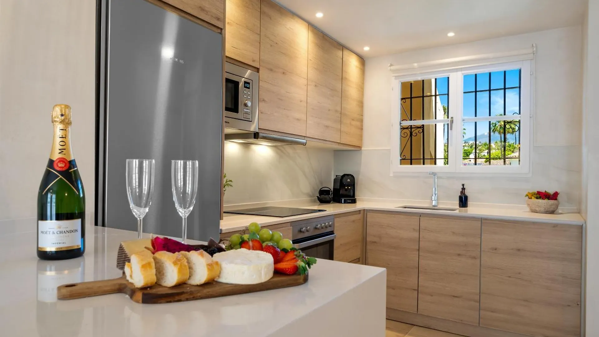 Stylish Apartment With Pool Estepona